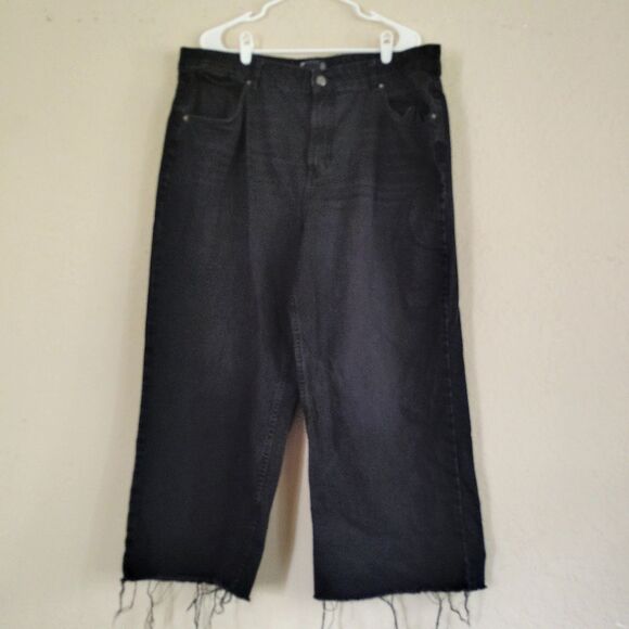 Asos DESIGN Black Wide Leg Denim Jeans Size 16 High Rise Raw Hem - Picture 2 of 8